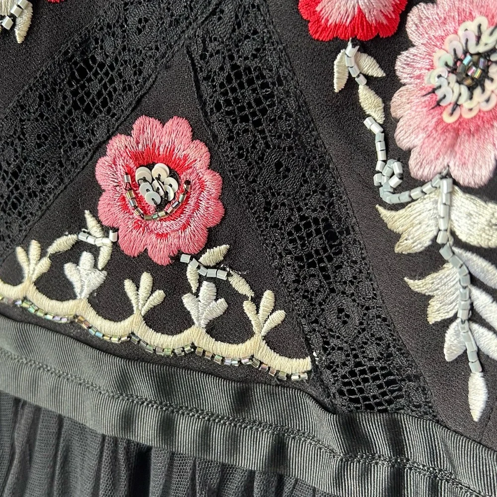 Needle an thread Elegant Black and Pink Embroidered Dress prom bridesmaid dress - Picture 4 of 16